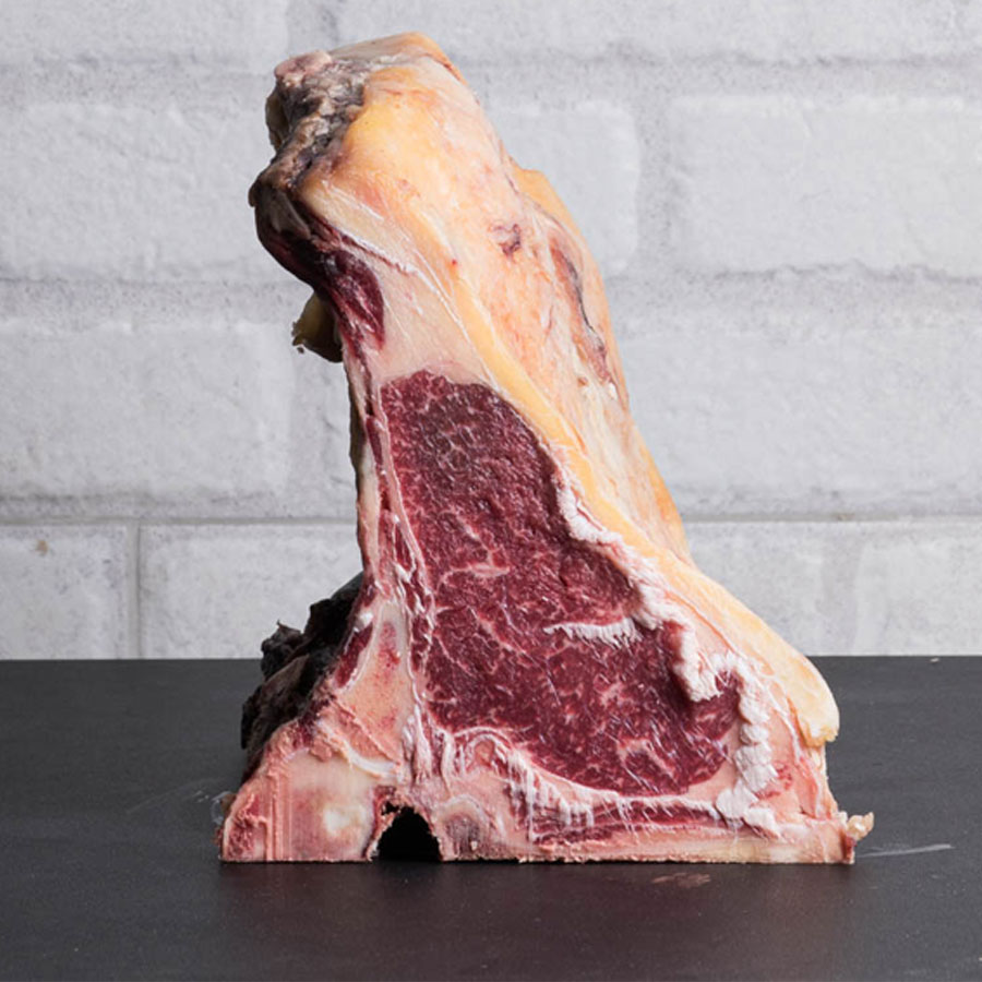 Costata Prussian Black razza simmental Dry Aged